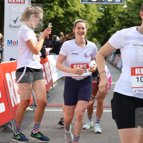 08.06.2024 - REWE Women's Run Strokosch-Dieckow http://msf.ph/oto/6248946 09.06.2024 10:04:53 Ziel 10159, 10671, 10672, 10673, 10675, 10779 meine-sportfotos.de