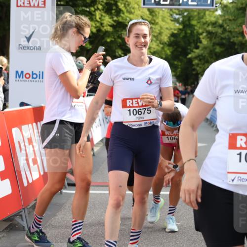 08.06.2024 - REWE Women's Run Strokosch-Dieckow http://msf.ph/oto/6248952 09.06.2024 10:04:53 Ziel 10159, 10671, 10672, 10673, 10675, 10779 meine-sportfotos.de