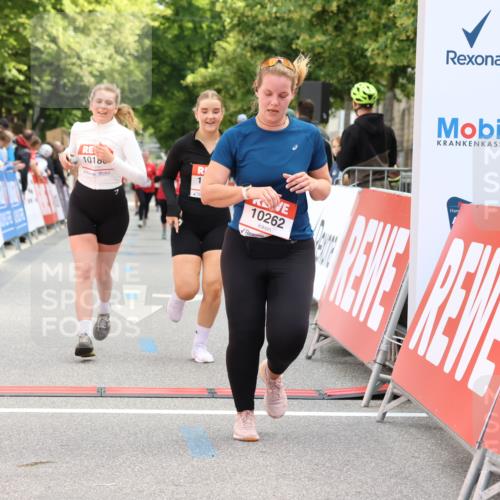 08.06.2024 - REWE Women's Run Strokosch-Dieckow http://msf.ph/oto/6248997 09.06.2024 10:05:07 Ziel 10180, 10202, 10262, 10356, 10643, 10741, 10748 meine-sportfotos.de