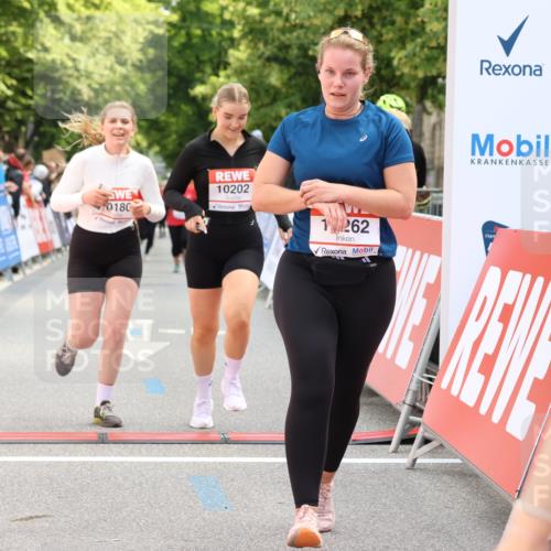08.06.2024 - REWE Women's Run Strokosch-Dieckow http://msf.ph/oto/6249009 09.06.2024 10:05:08 Ziel 10155, 10180, 10202, 10262, 10356, 10508, 10643, 10741, 10748 meine-sportfotos.de