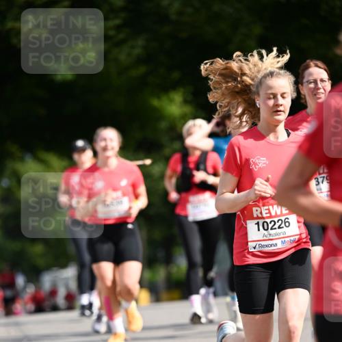 08.06.2024 - REWE Women's Run Dr. Thomas Lammeyer http://msf.ph/oto/6249145 09.06.2024 09:42:43 Laufen 10226, 379 meine-sportfotos.de