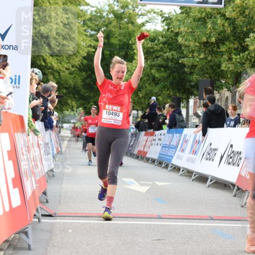 08.06.2024 - REWE Women's Run Strokosch-Dieckow http://msf.ph/oto/6249170 09.06.2024 10:05:58 Ziel 10031, 10114, 10254, 10493, 10574 meine-sportfotos.de