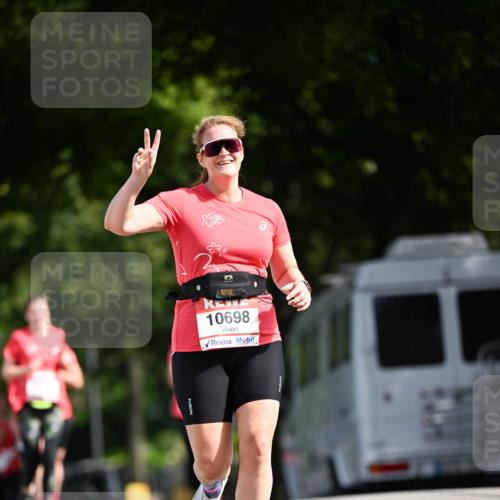 08.06.2024 - REWE Women's Run Dr. Thomas Lammeyer http://msf.ph/oto/6249212 09.06.2024 09:42:57 Laufen 10698 meine-sportfotos.de