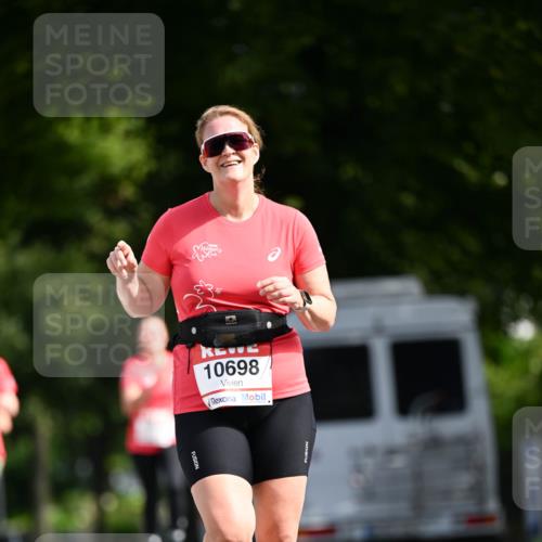 08.06.2024 - REWE Women's Run Dr. Thomas Lammeyer http://msf.ph/oto/6249221 09.06.2024 09:42:58 Laufen 10698 meine-sportfotos.de