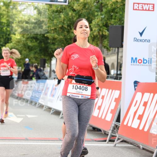 08.06.2024 - REWE Women's Run Strokosch-Dieckow http://msf.ph/oto/6249240 09.06.2024 10:06:12 Ziel 10241, 10323, 10408 meine-sportfotos.de