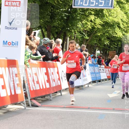 08.06.2024 - REWE Women's Run Strokosch-Dieckow http://msf.ph/oto/6249266 09.06.2024 10:06:26 Ziel 10123, 10274, 10488, 10661 meine-sportfotos.de