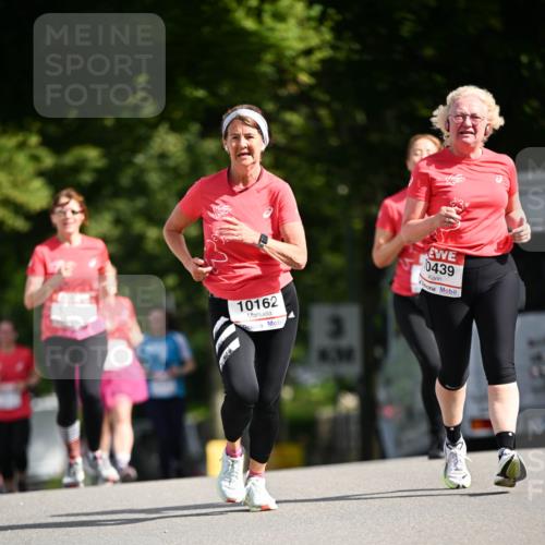 08.06.2024 - REWE Women's Run Dr. Thomas Lammeyer http://msf.ph/oto/6249273 09.06.2024 09:43:04 Laufen 10162, 630, 0439 meine-sportfotos.de