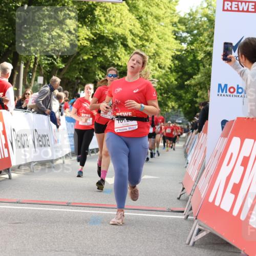 08.06.2024 - REWE Women's Run Strokosch-Dieckow http://msf.ph/oto/6249303 09.06.2024 10:06:34 Ziel 10123, 10177, 10220, 10471, 10488, 10636 meine-sportfotos.de