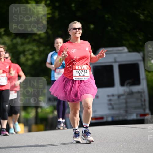 08.06.2024 - REWE Women's Run Dr. Thomas Lammeyer http://msf.ph/oto/6249325 09.06.2024 09:43:10 Laufen 10734 meine-sportfotos.de