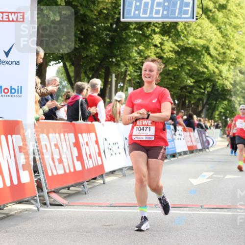 08.06.2024 - REWE Women's Run Strokosch-Dieckow http://msf.ph/oto/6249342 09.06.2024 10:06:42 Ziel 10177, 10380, 10471 meine-sportfotos.de