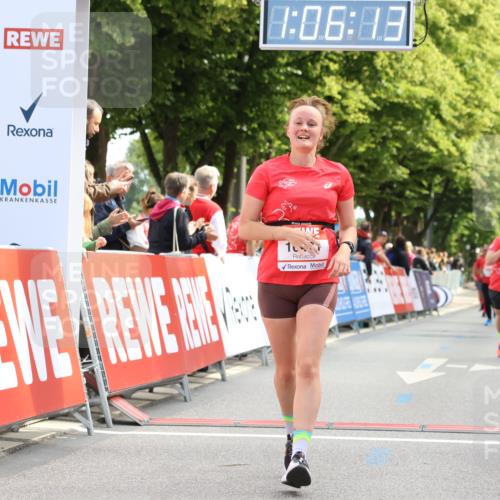 08.06.2024 - REWE Women's Run Strokosch-Dieckow http://msf.ph/oto/6249347 09.06.2024 10:06:43 Ziel 10177, 10380, 10471, 10703 meine-sportfotos.de