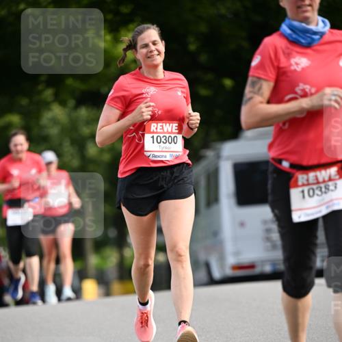 08.06.2024 - REWE Women's Run Dr. Thomas Lammeyer http://msf.ph/oto/6249374 09.06.2024 09:43:16 Laufen 10300, 10383 meine-sportfotos.de