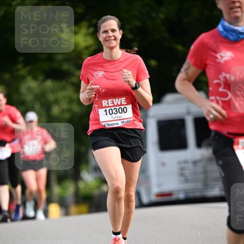08.06.2024 - REWE Women's Run Dr. Thomas Lammeyer http://msf.ph/oto/6249377 09.06.2024 09:43:16 Laufen 10300 meine-sportfotos.de