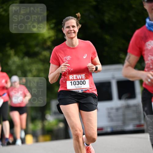 08.06.2024 - REWE Women's Run Dr. Thomas Lammeyer http://msf.ph/oto/6249380 09.06.2024 09:43:17 Laufen 10300 meine-sportfotos.de