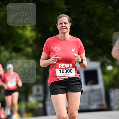 08.06.2024 - REWE Women's Run Dr. Thomas Lammeyer http://msf.ph/oto/6249384 09.06.2024 09:43:17 Laufen 10300 meine-sportfotos.de