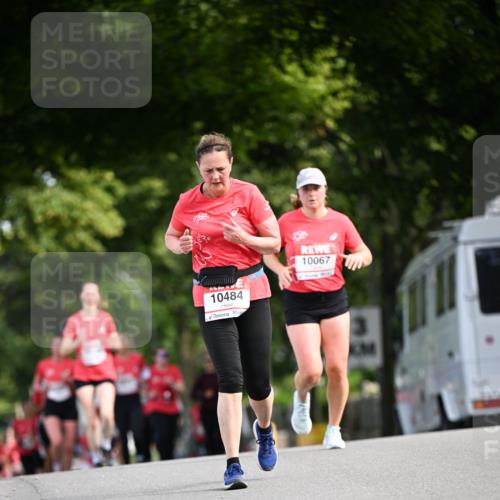 08.06.2024 - REWE Women's Run Dr. Thomas Lammeyer http://msf.ph/oto/6249395 09.06.2024 09:43:18 Laufen 10484, 10067 meine-sportfotos.de