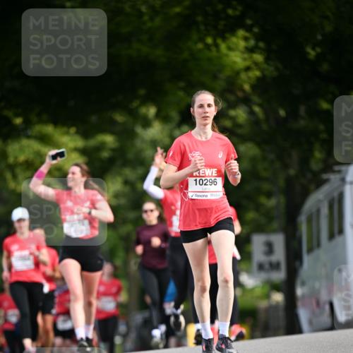 08.06.2024 - REWE Women's Run Dr. Thomas Lammeyer http://msf.ph/oto/6249418 09.06.2024 09:43:24 Laufen 10296 meine-sportfotos.de