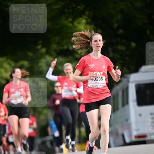 08.06.2024 - REWE Women's Run Dr. Thomas Lammeyer http://msf.ph/oto/6249429 09.06.2024 09:43:25 Laufen 0296 meine-sportfotos.de