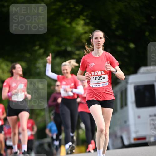 08.06.2024 - REWE Women's Run Dr. Thomas Lammeyer http://msf.ph/oto/6249431 09.06.2024 09:43:25 Laufen 10296 meine-sportfotos.de