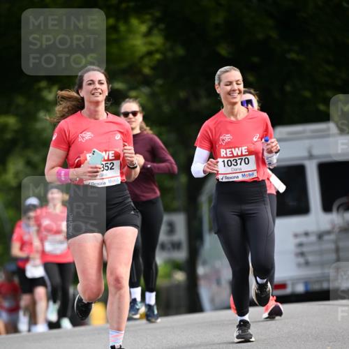 08.06.2024 - REWE Women's Run Dr. Thomas Lammeyer http://msf.ph/oto/6249448 09.06.2024 09:43:27 Laufen 352, 10370 meine-sportfotos.de