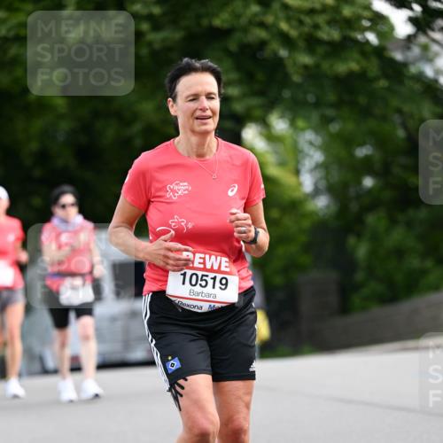 08.06.2024 - REWE Women's Run Dr. Thomas Lammeyer http://msf.ph/oto/6249477 09.06.2024 09:43:34 Laufen 10519 meine-sportfotos.de