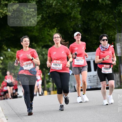 08.06.2024 - REWE Women's Run Dr. Thomas Lammeyer http://msf.ph/oto/6249483 09.06.2024 09:43:35 Laufen 10717, 10573, 10174, 10009 meine-sportfotos.de