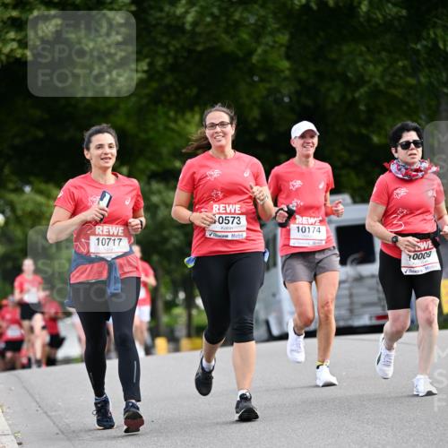 08.06.2024 - REWE Women's Run Dr. Thomas Lammeyer http://msf.ph/oto/6249485 09.06.2024 09:43:35 Laufen 10717, 0573, 10174, 10009 meine-sportfotos.de