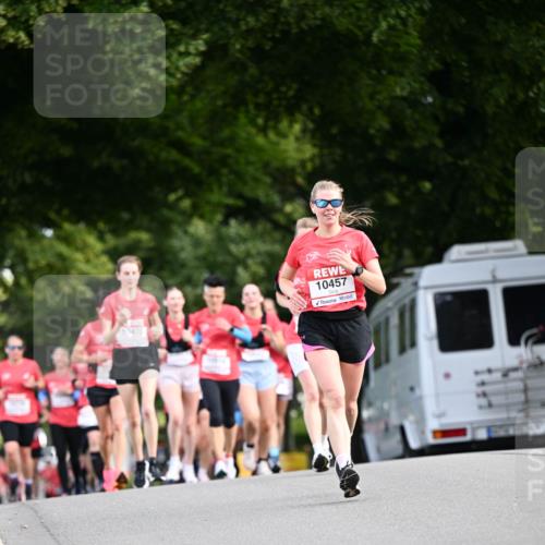08.06.2024 - REWE Women's Run Dr. Thomas Lammeyer http://msf.ph/oto/6249504 09.06.2024 09:43:39 Laufen 10473, 10457 meine-sportfotos.de