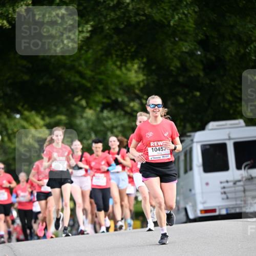 08.06.2024 - REWE Women's Run Dr. Thomas Lammeyer http://msf.ph/oto/6249505 09.06.2024 09:43:39 Laufen 10473, 10457 meine-sportfotos.de
