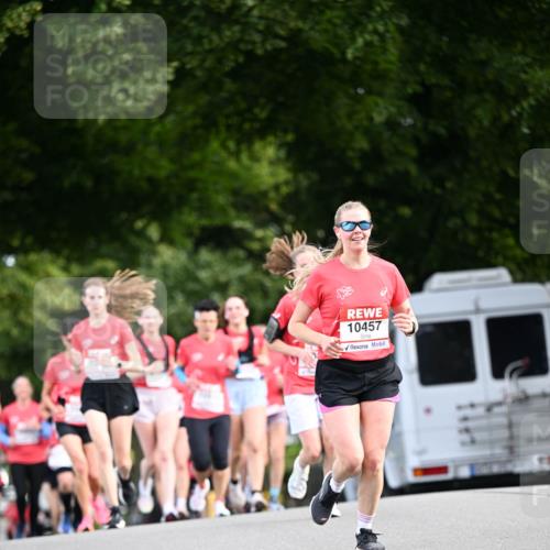 08.06.2024 - REWE Women's Run Dr. Thomas Lammeyer http://msf.ph/oto/6249508 09.06.2024 09:43:40 Laufen 10457 meine-sportfotos.de