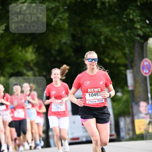 08.06.2024 - REWE Women's Run Dr. Thomas Lammeyer http://msf.ph/oto/6249516 09.06.2024 09:43:41 Laufen 10746, 10457 meine-sportfotos.de