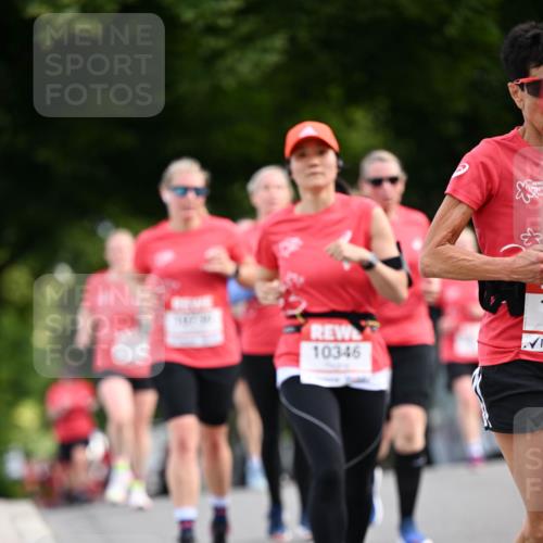 08.06.2024 - REWE Women's Run Dr. Thomas Lammeyer http://msf.ph/oto/6249548 09.06.2024 09:43:46 Laufen 10346 meine-sportfotos.de