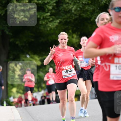 08.06.2024 - REWE Women's Run Dr. Thomas Lammeyer http://msf.ph/oto/6249566 09.06.2024 09:43:50 Laufen 10509, 1021, 10 meine-sportfotos.de