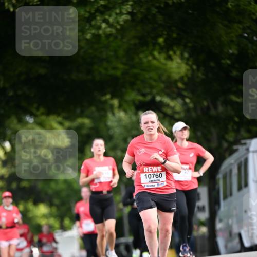 08.06.2024 - REWE Women's Run Dr. Thomas Lammeyer http://msf.ph/oto/6249610 09.06.2024 09:43:59 Laufen 10760 meine-sportfotos.de