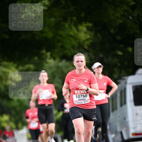 08.06.2024 - REWE Women's Run Dr. Thomas Lammeyer http://msf.ph/oto/6249615 09.06.2024 09:44:00 Laufen 10760 meine-sportfotos.de