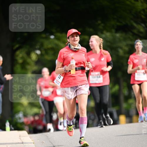 08.06.2024 - REWE Women's Run Dr. Thomas Lammeyer http://msf.ph/oto/6249647 09.06.2024 09:44:06 Laufen 32, 10764 meine-sportfotos.de