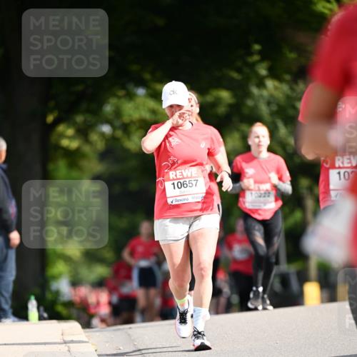 08.06.2024 - REWE Women's Run Dr. Thomas Lammeyer http://msf.ph/oto/6249665 09.06.2024 09:44:09 Laufen 10657, 10222, 102 meine-sportfotos.de