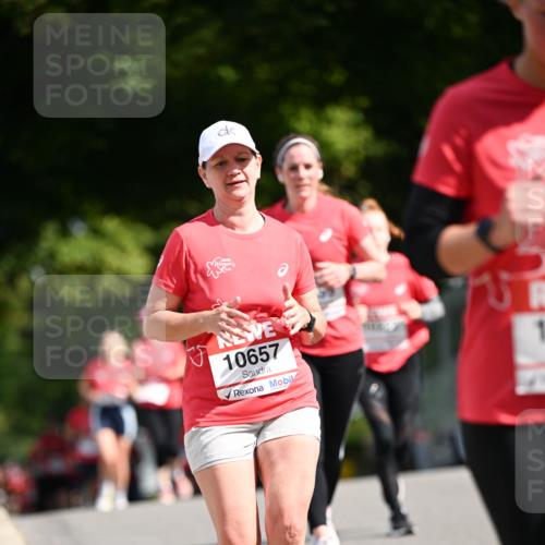 08.06.2024 - REWE Women's Run Dr. Thomas Lammeyer http://msf.ph/oto/6249681 09.06.2024 09:44:12 Laufen 10657 meine-sportfotos.de