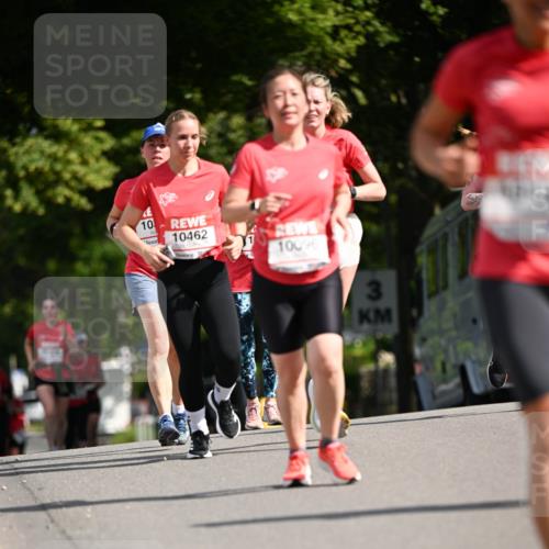08.06.2024 - REWE Women's Run Dr. Thomas Lammeyer http://msf.ph/oto/6249726 09.06.2024 09:44:25 Laufen 10, 10462, 10096, 3 meine-sportfotos.de