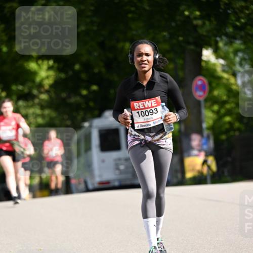 08.06.2024 - REWE Women's Run Dr. Thomas Lammeyer http://msf.ph/oto/6249767 09.06.2024 09:44:31 Laufen 10093 meine-sportfotos.de