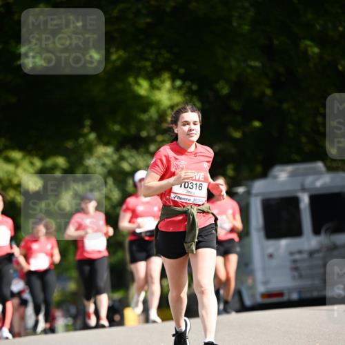 08.06.2024 - REWE Women's Run Dr. Thomas Lammeyer http://msf.ph/oto/6249774 09.06.2024 09:44:33 Laufen 10316 meine-sportfotos.de