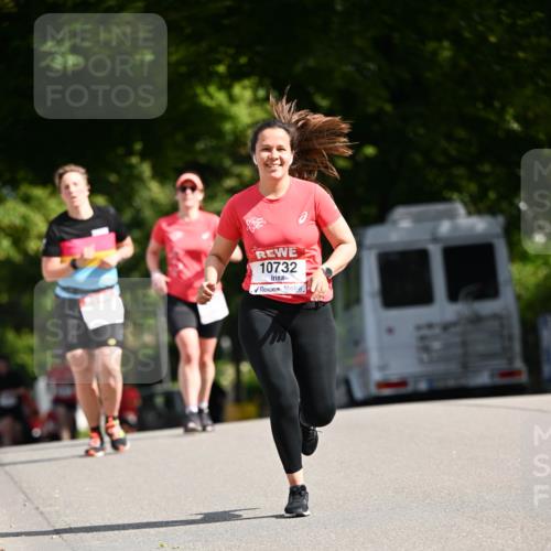 08.06.2024 - REWE Women's Run Dr. Thomas Lammeyer http://msf.ph/oto/6249809 09.06.2024 09:44:40 Laufen 10732 meine-sportfotos.de