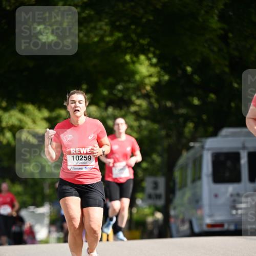 08.06.2024 - REWE Women's Run Dr. Thomas Lammeyer http://msf.ph/oto/6249893 09.06.2024 09:45:14 Laufen 10259 meine-sportfotos.de