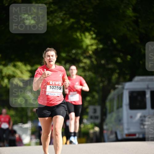 08.06.2024 - REWE Women's Run Dr. Thomas Lammeyer http://msf.ph/oto/6249894 09.06.2024 09:45:14 Laufen 10259 meine-sportfotos.de