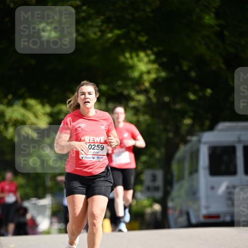 08.06.2024 - REWE Women's Run Dr. Thomas Lammeyer http://msf.ph/oto/6249895 09.06.2024 09:45:14 Laufen 0259 meine-sportfotos.de