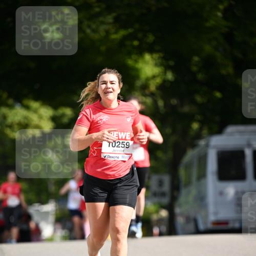 08.06.2024 - REWE Women's Run Dr. Thomas Lammeyer http://msf.ph/oto/6249900 09.06.2024 09:45:15 Laufen 259 meine-sportfotos.de
