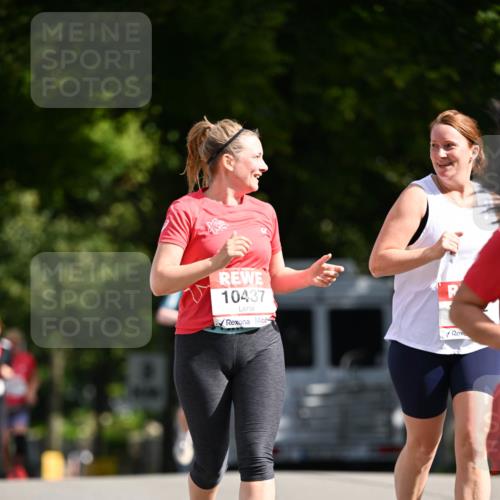 08.06.2024 - REWE Women's Run Dr. Thomas Lammeyer http://msf.ph/oto/6249922 09.06.2024 09:45:24 Laufen 10437 meine-sportfotos.de