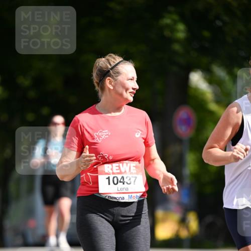 08.06.2024 - REWE Women's Run Dr. Thomas Lammeyer http://msf.ph/oto/6249931 09.06.2024 09:45:26 Laufen 10437 meine-sportfotos.de