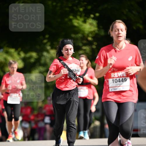 08.06.2024 - REWE Women's Run Dr. Thomas Lammeyer http://msf.ph/oto/6249976 09.06.2024 09:45:37 Laufen 0374, 10449 meine-sportfotos.de