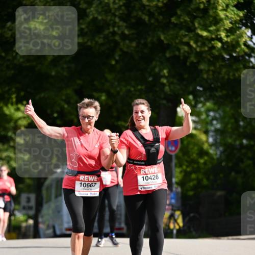 08.06.2024 - REWE Women's Run Dr. Thomas Lammeyer http://msf.ph/oto/6249998 09.06.2024 09:45:41 Laufen 10667, 10426 meine-sportfotos.de